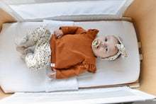 Afbeelding in Gallery-weergave laden, Ruffle Shirt Cognac