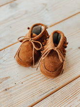 Charger l'image dans la galerie, Chaussons derby à franges Camel
